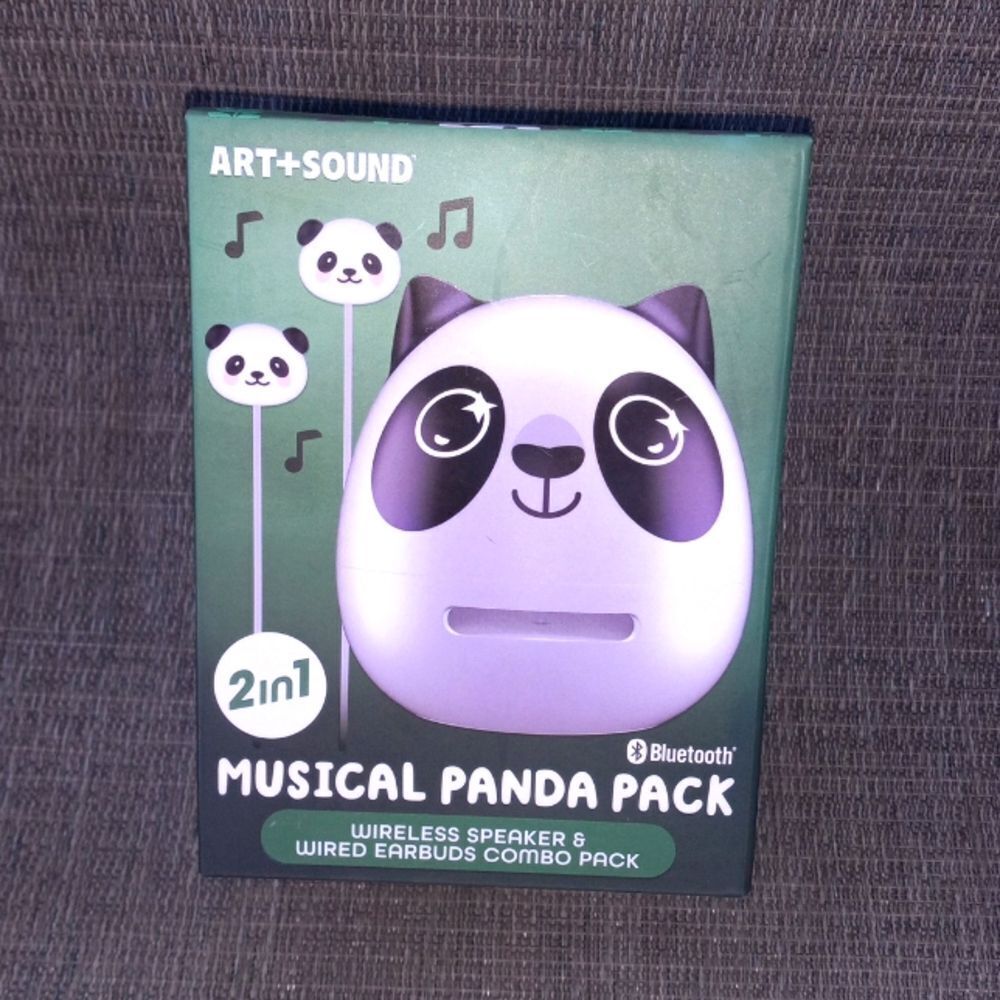Panda Wireless Speaker With Earbuds - Picture 1 of 3